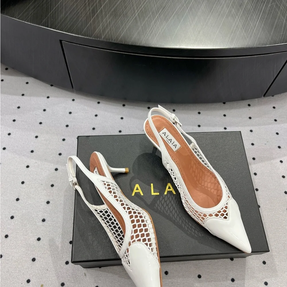 ALAÏA White Mesh Pointed Slingback Heels - Picture 7 of 9